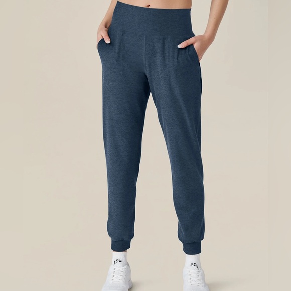 Beyond Yoga Pants - Spacedye Midi Joggers size XL